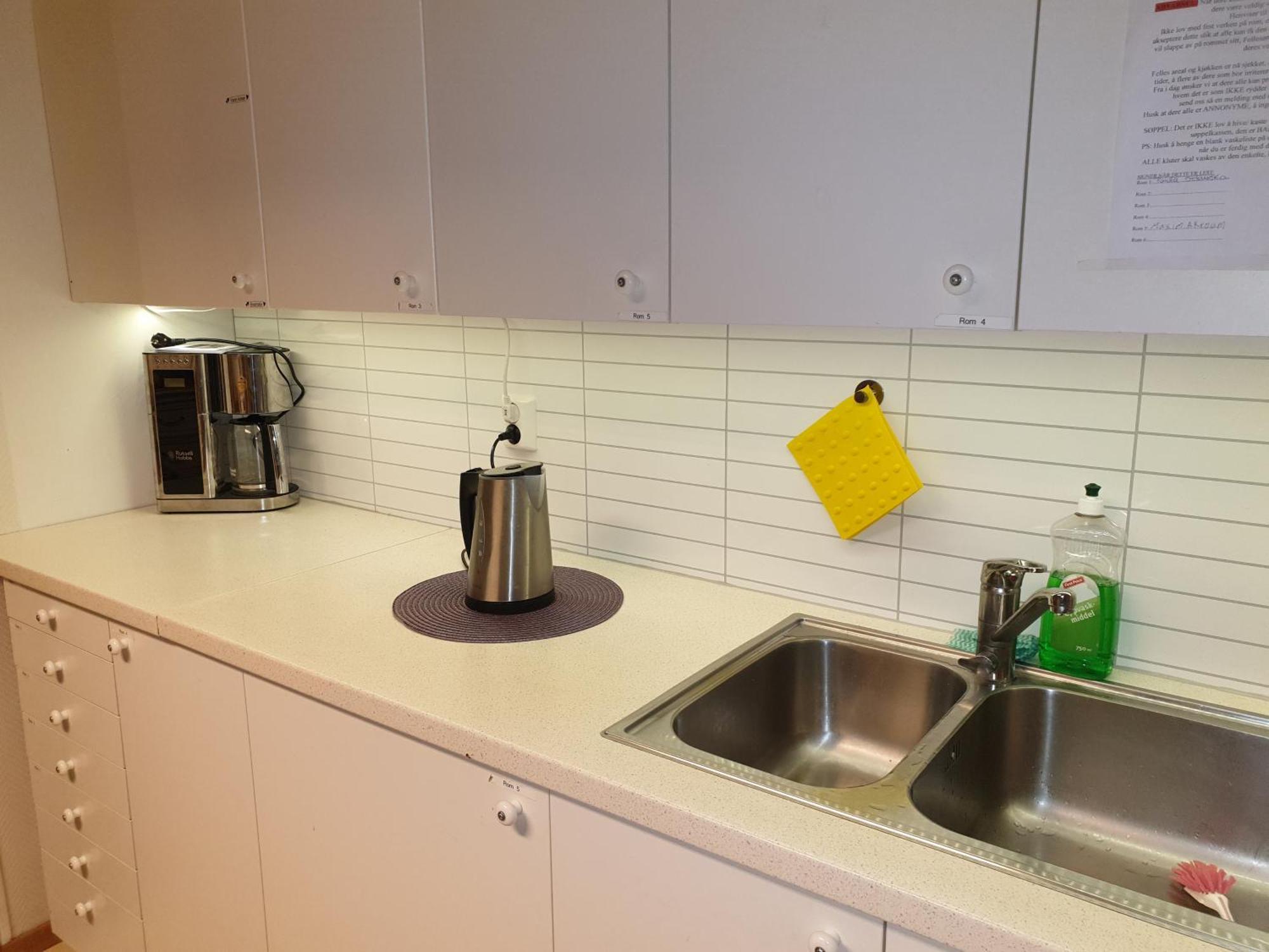 Koselig Leilighet I Narvik Sentrum 5 Soveplasser Gratis Parkering Og Gratis Internett Buitenkant foto